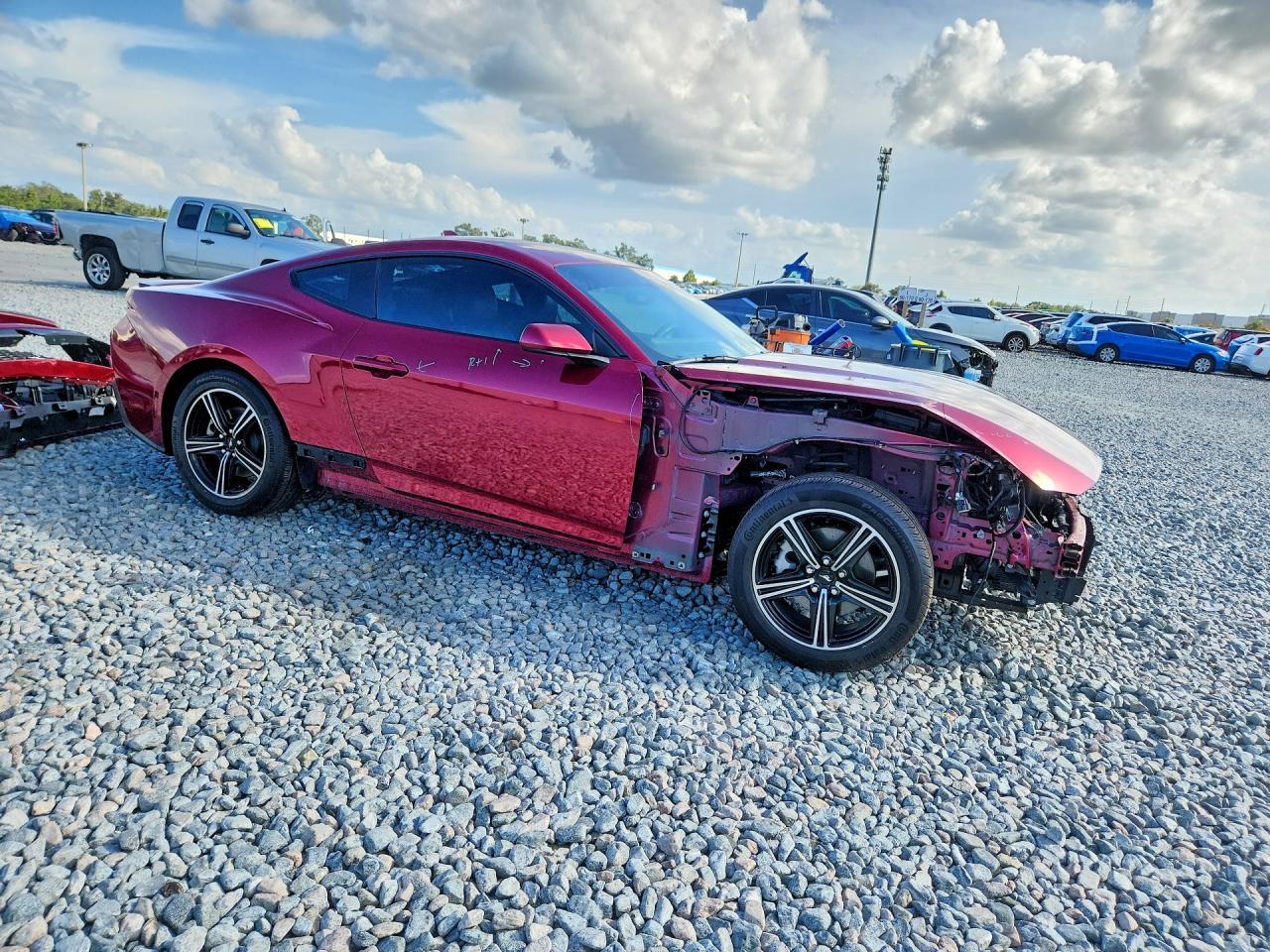 2025 Ford Mustang - zdjęcie 4