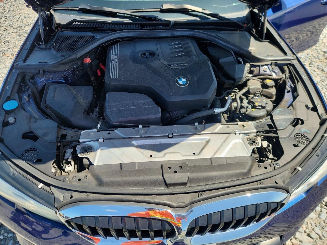 2020 BMW 330I - zdjęcie 11