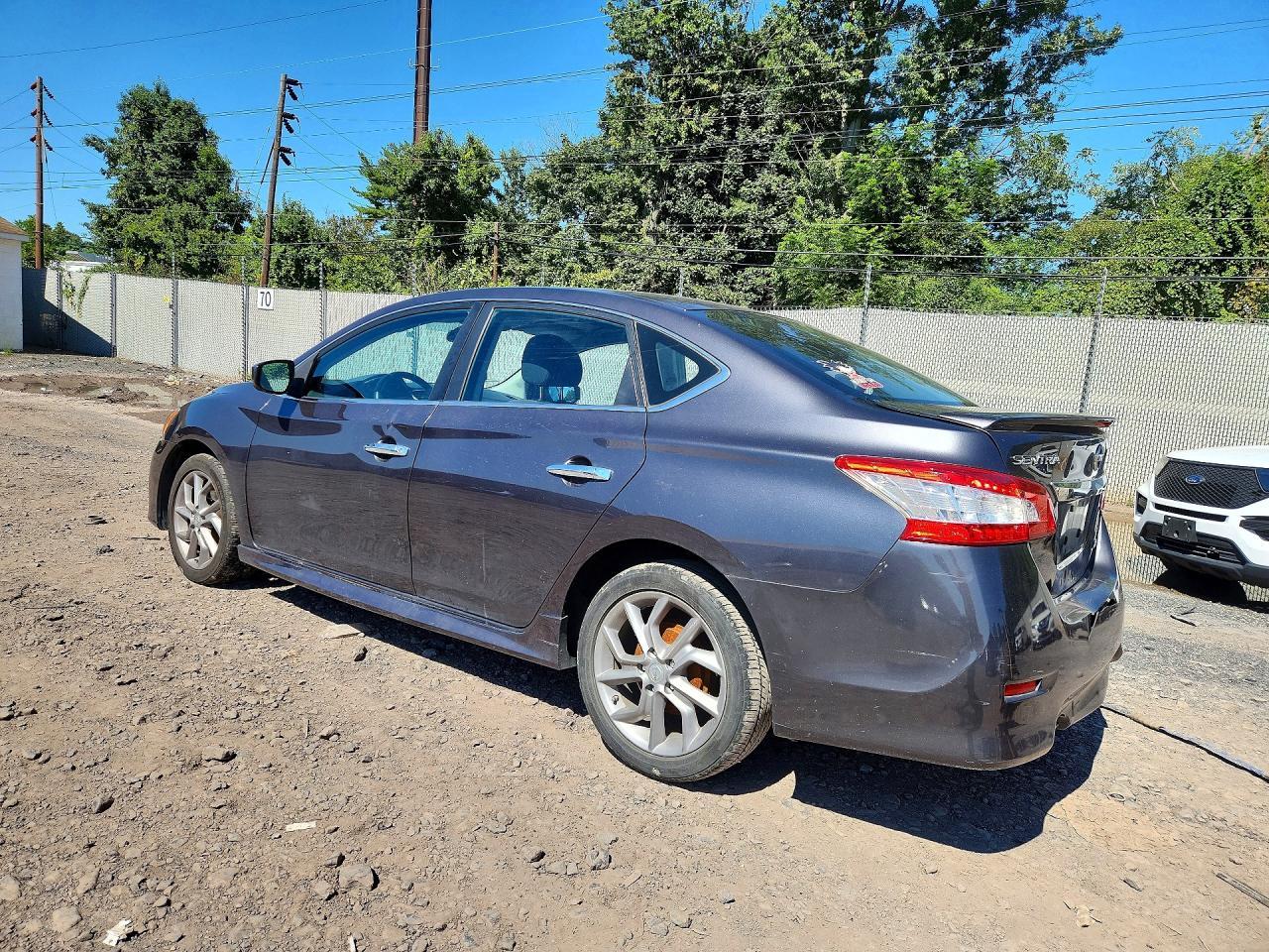 2014 Nissan Sentra Sr - zdjęcie 2