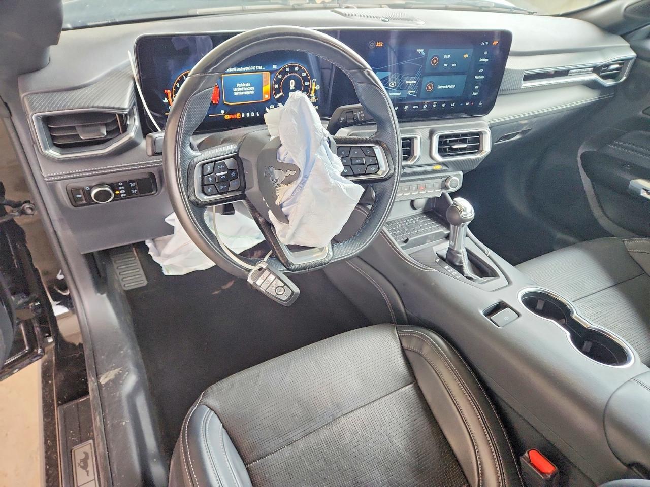 2024 Ford Mustang - zdjęcie 8