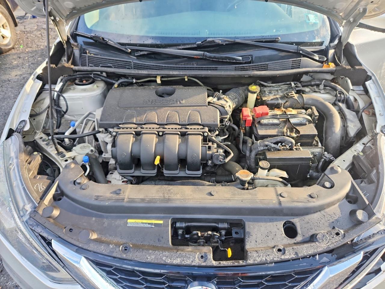 2018 Nissan Sentra S - zdjęcie 11