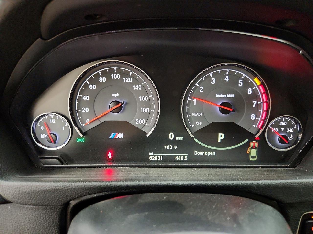 2015 BMW M4 - zdjęcie 9