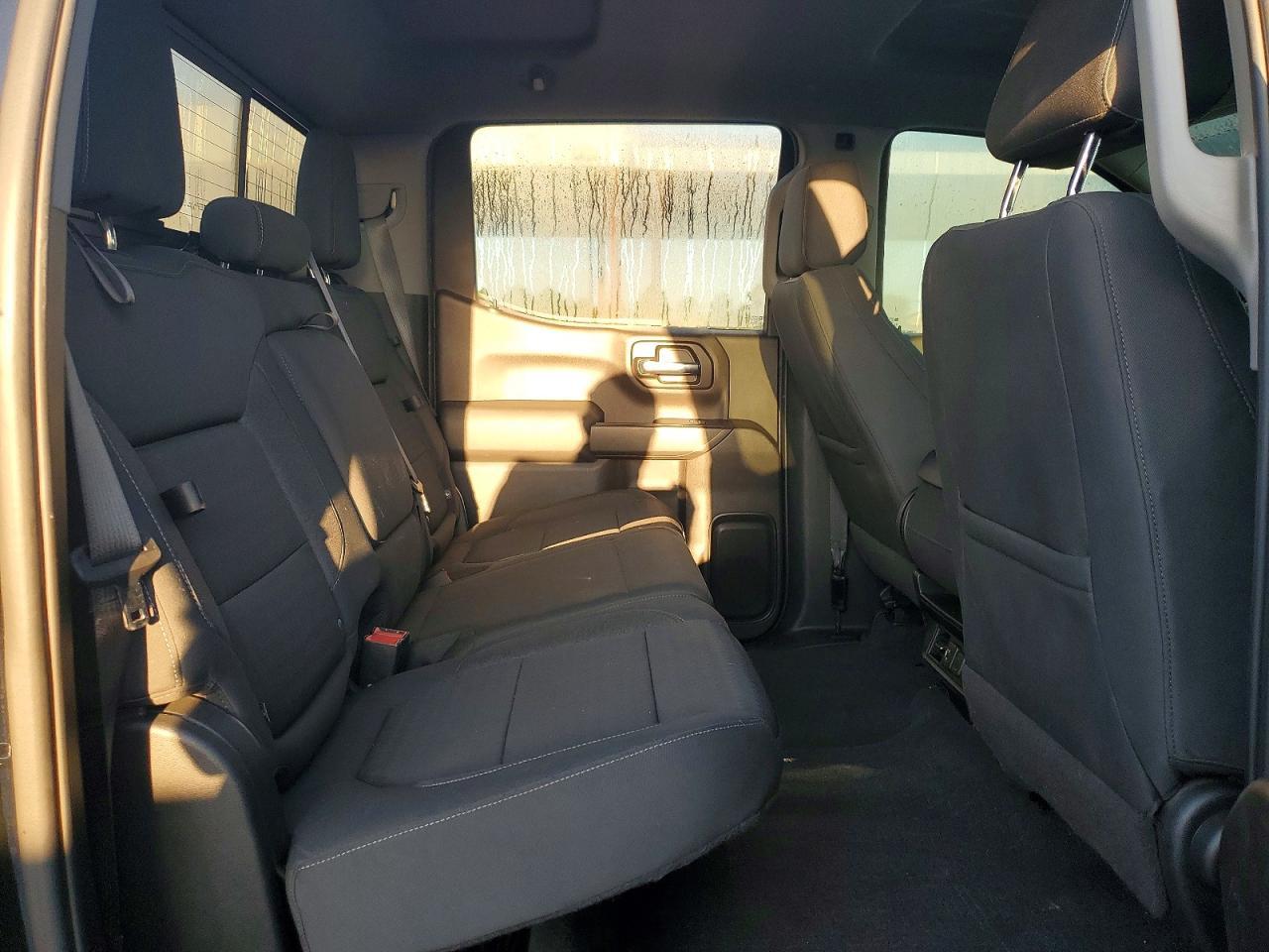2020 Chevrolet Silverado K1500 Lt - zdjęcie 10