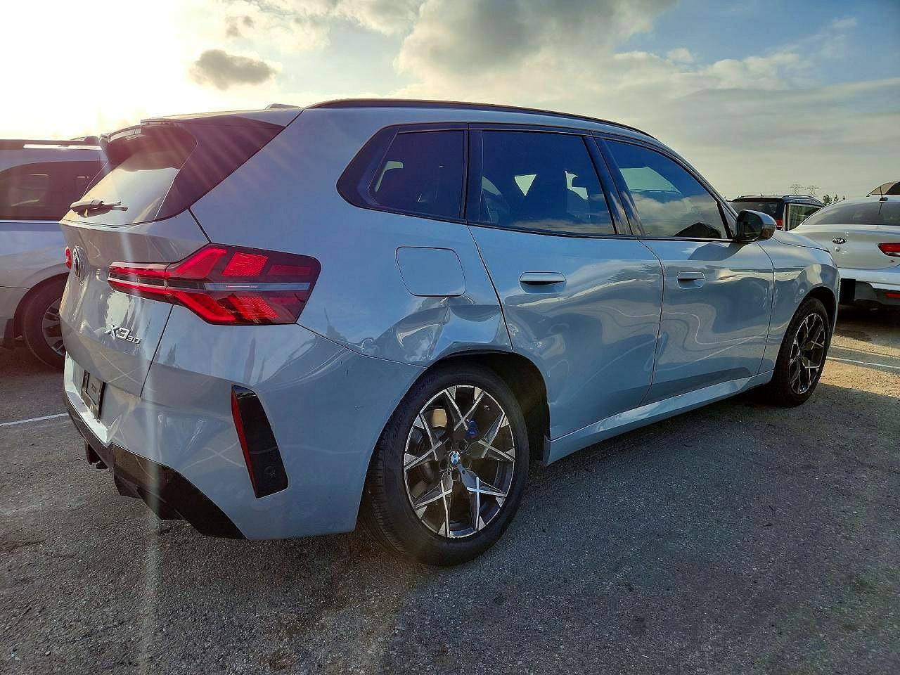 2025 BMW X3 30 xDrive - zdjęcie 3