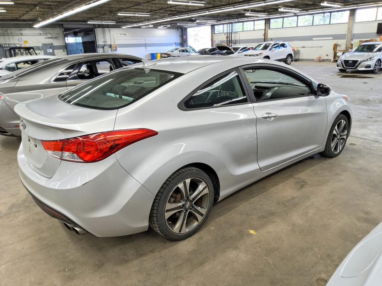 2013 Hyundai Elantra Coupe Se - zdjęcie 3
