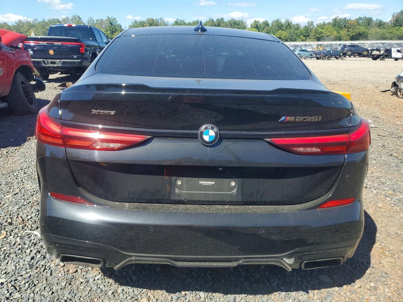 2021 BMW Seria 2 M235i - zdjęcie 6