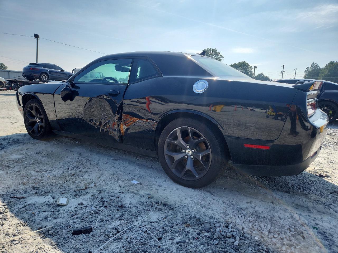 2017 Dodge Challenger Sxt - zdjęcie 2