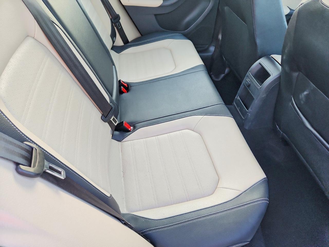 2017 Volkswagen Jetta Sel - zdjęcie 10