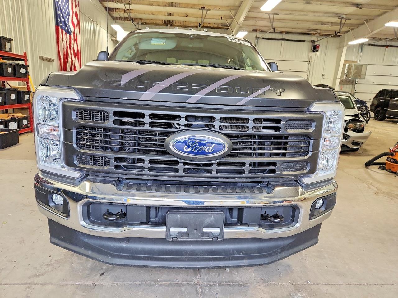 2024 Ford F250 Super Duty - zdjęcie 5
