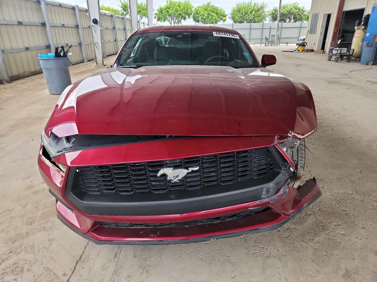 2025 Ford Mustang - zdjęcie 5