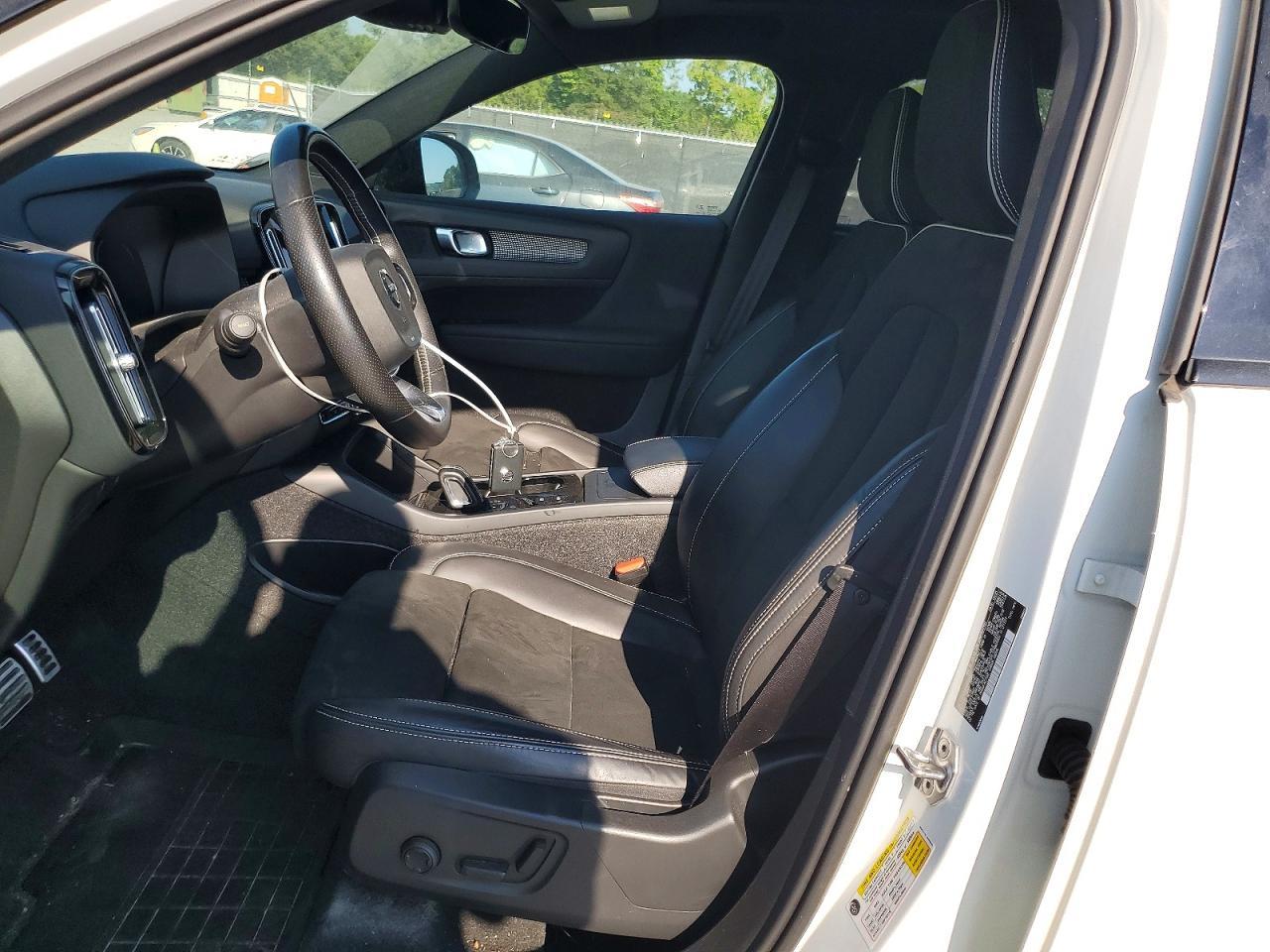 2021 Volvo Xc40 T5 R-Design - zdjęcie 7