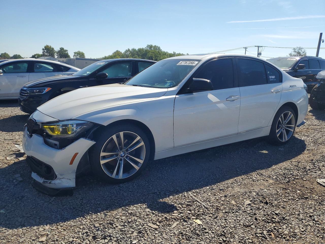 2018 BMW Seria 3 320i - zdjęcie główne