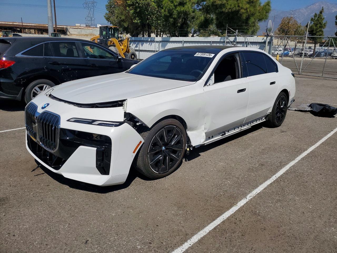 2024 BMW I7 xDrive60 - zdjęcie główne