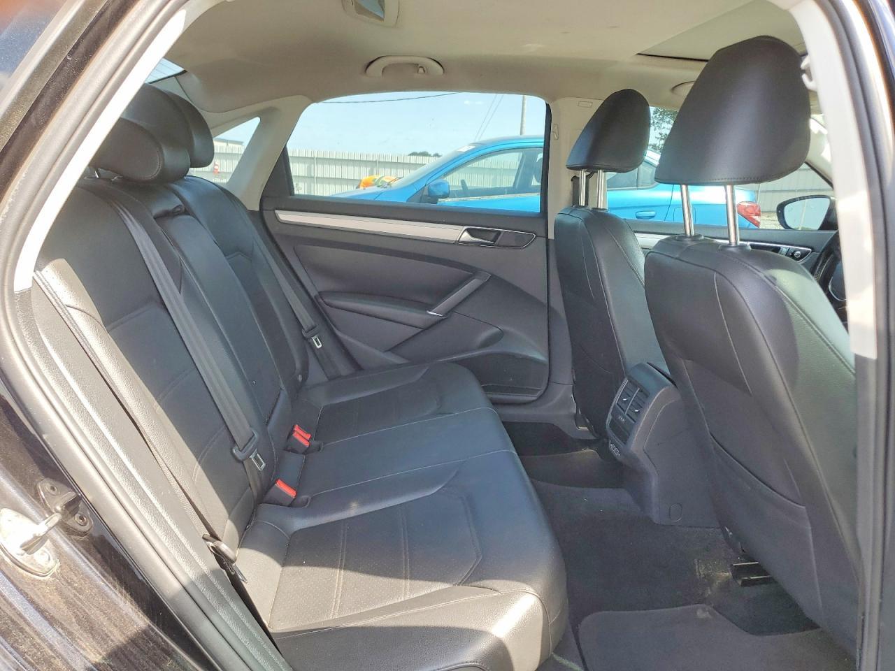 2019 Volkswagen Passat Wolfsburg - zdjęcie 10
