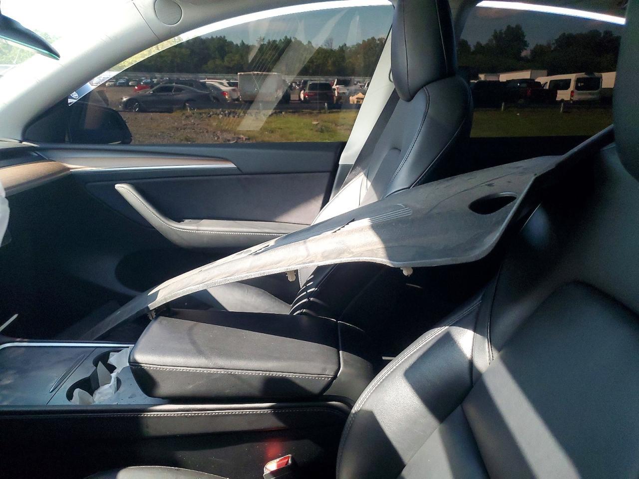 2022 Tesla Model Y - zdjęcie 8