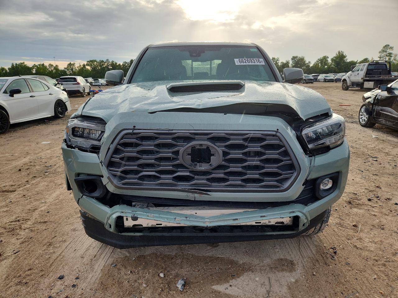 2022 Toyota Tacoma Double Cab - zdjęcie 5