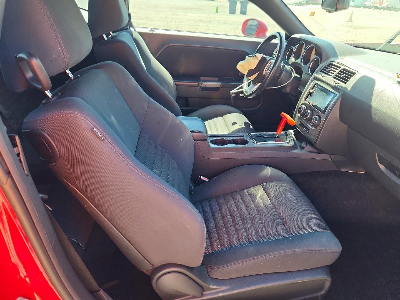 2013 Dodge Challenger R/T - zdjęcie 10