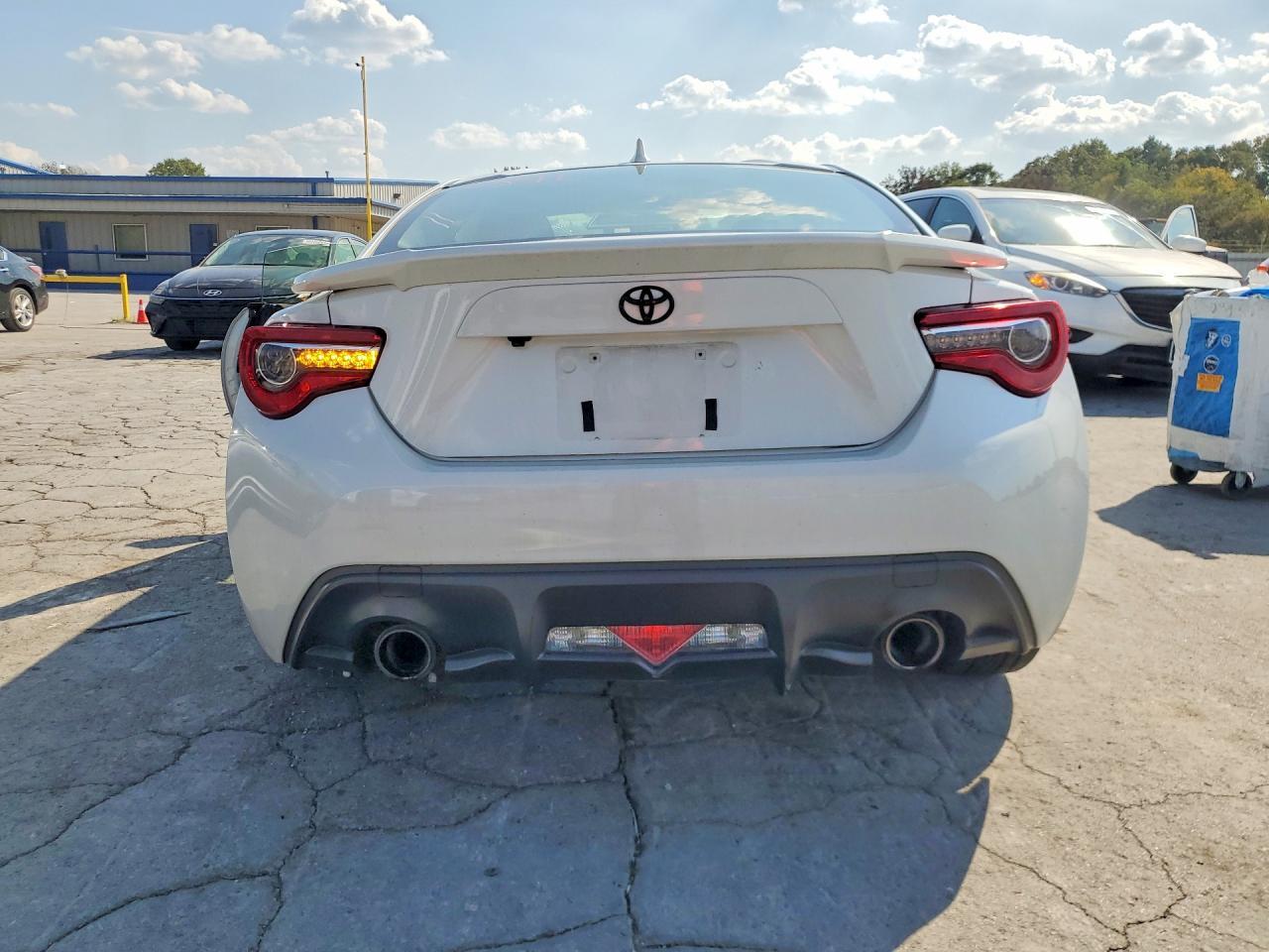 2019 Toyota 86 Base - zdjęcie 6