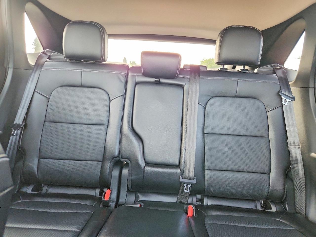 2020 Ford Escape Titanium - zdjęcie 10