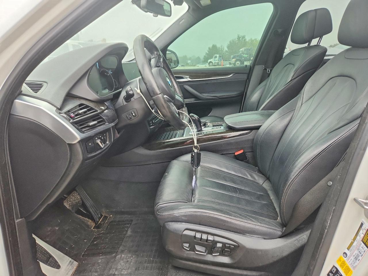 2017 BMW X5 xDrive50I - zdjęcie 7