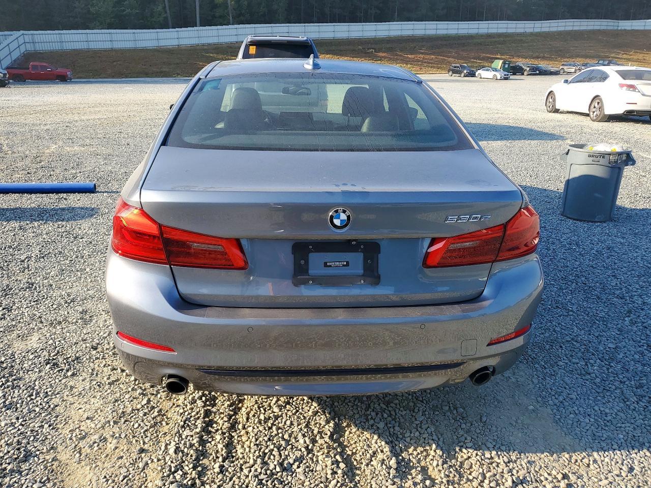 2018 BMW 530E - zdjęcie 6