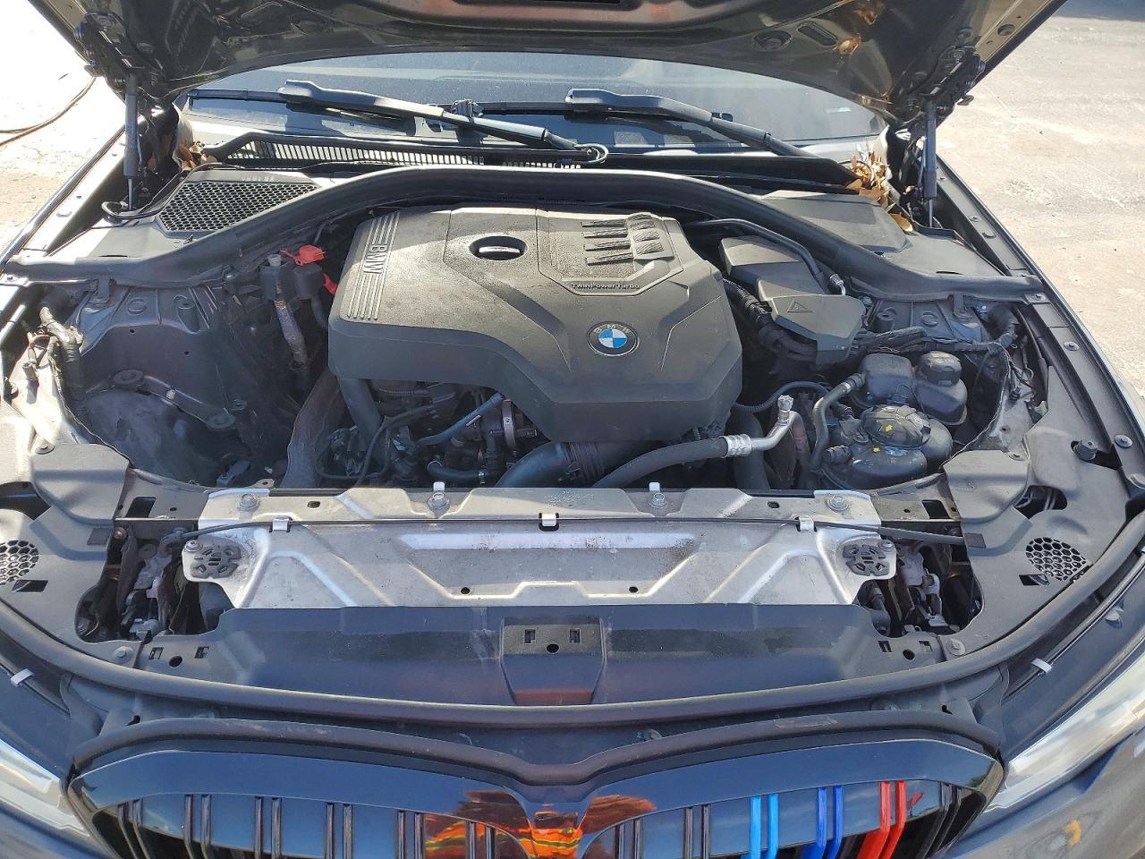 2019 BMW 330I - zdjęcie 11