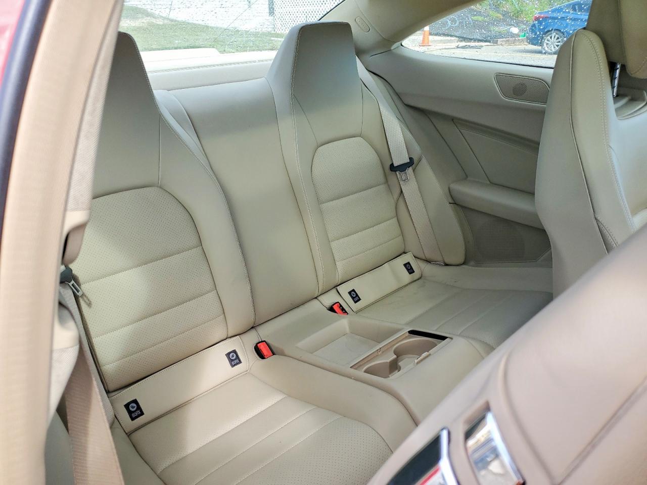 2013 Mercedes-Benz C 250 - zdjęcie 10