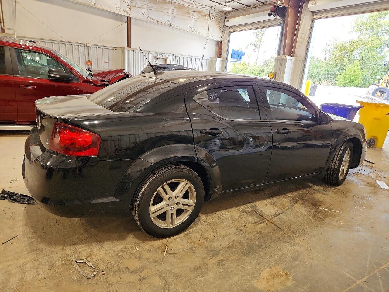 2014 Dodge Avenger Sxt - zdjęcie 3