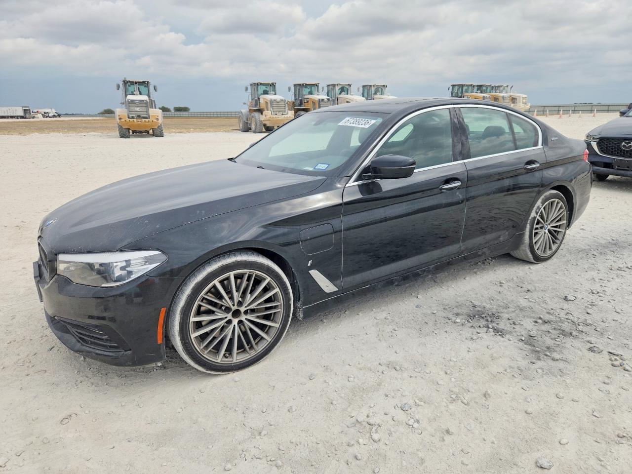 2018 BMW 530E - zdjęcie główne