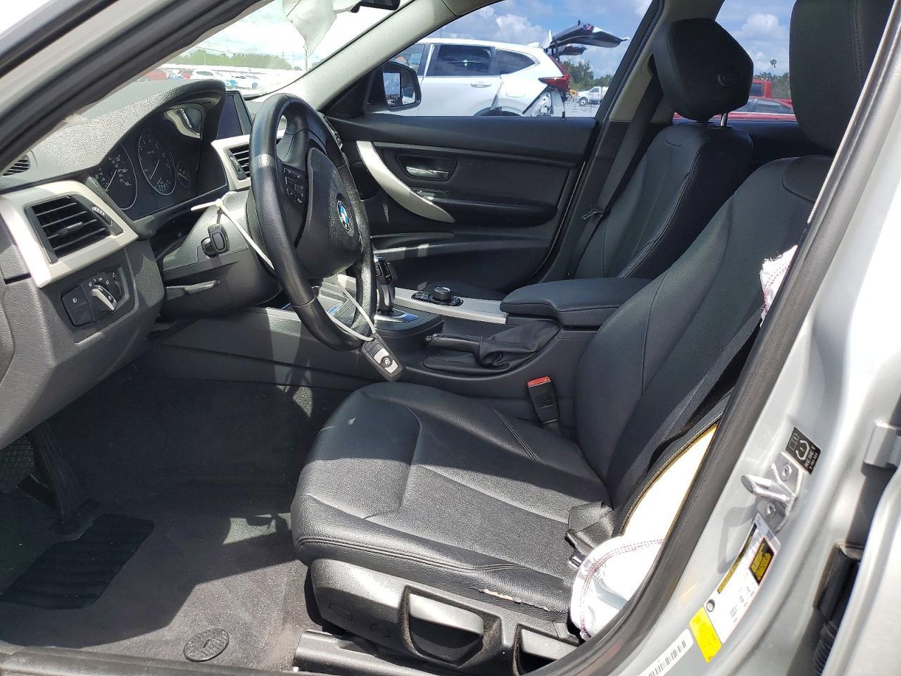 2014 BMW 320 I - zdjęcie 7