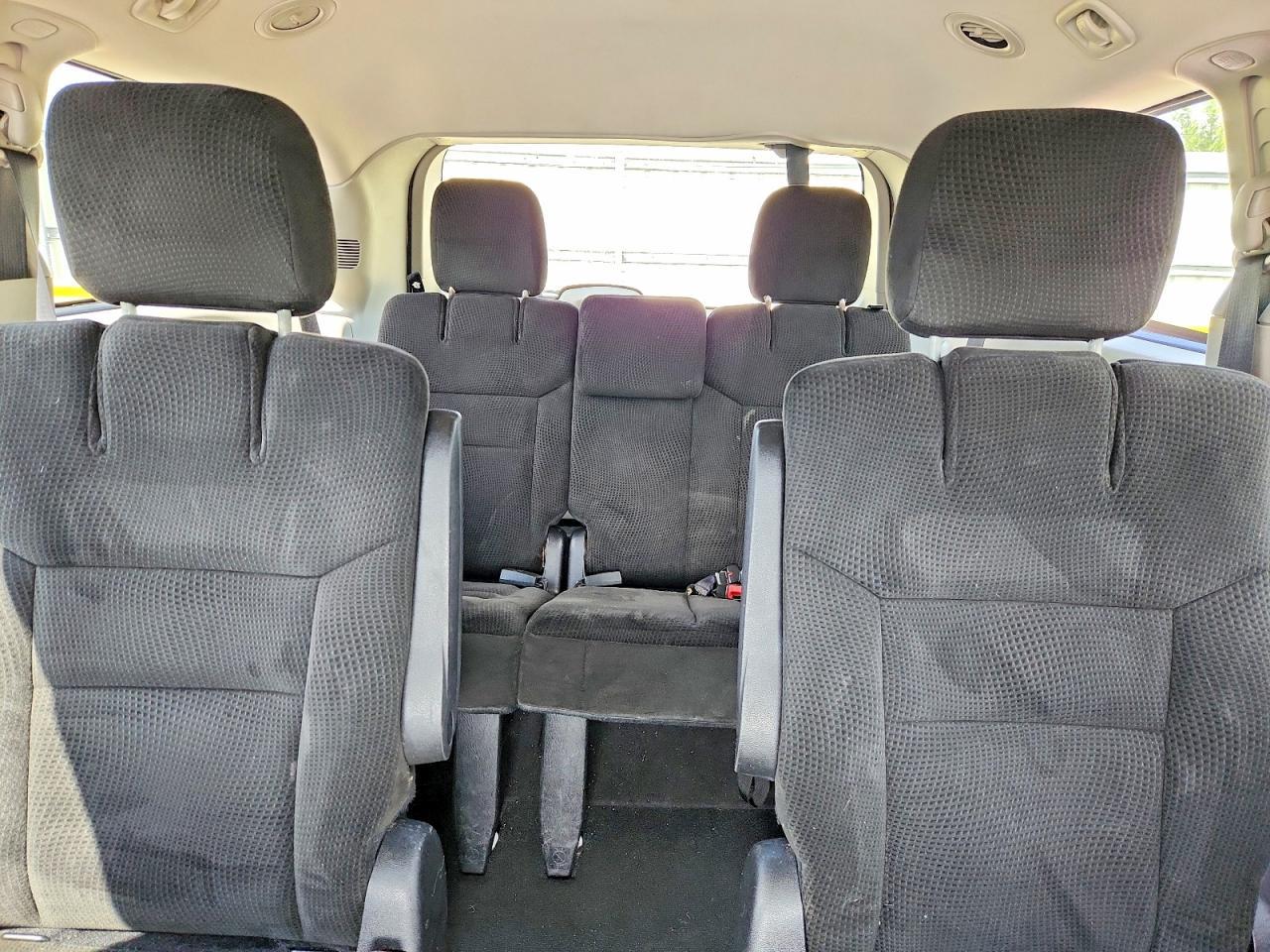 2016 Dodge Grand Caravan Se - zdjęcie 10