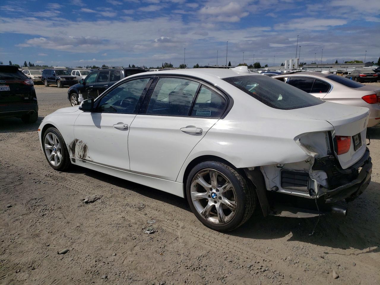 2015 BMW 320 I - zdjęcie 2