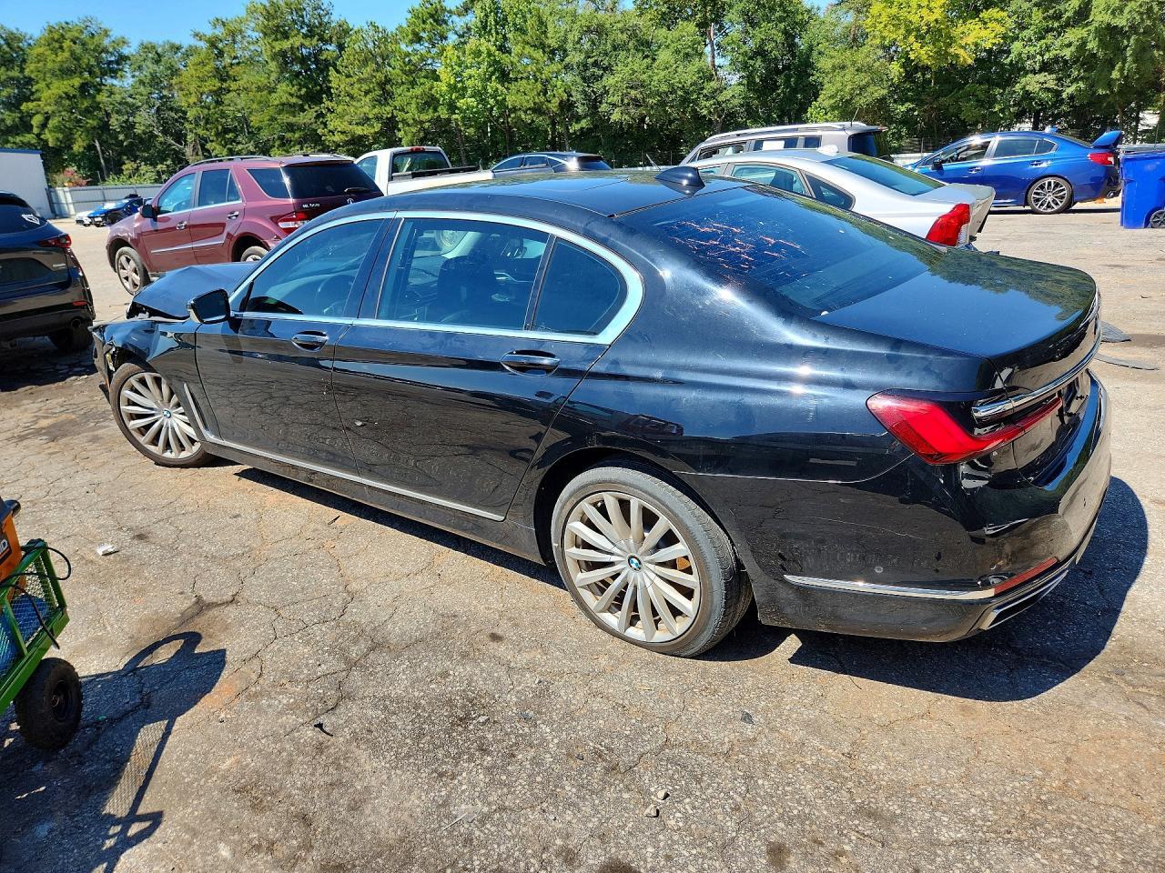 2020 BMW 740 I - zdjęcie 2