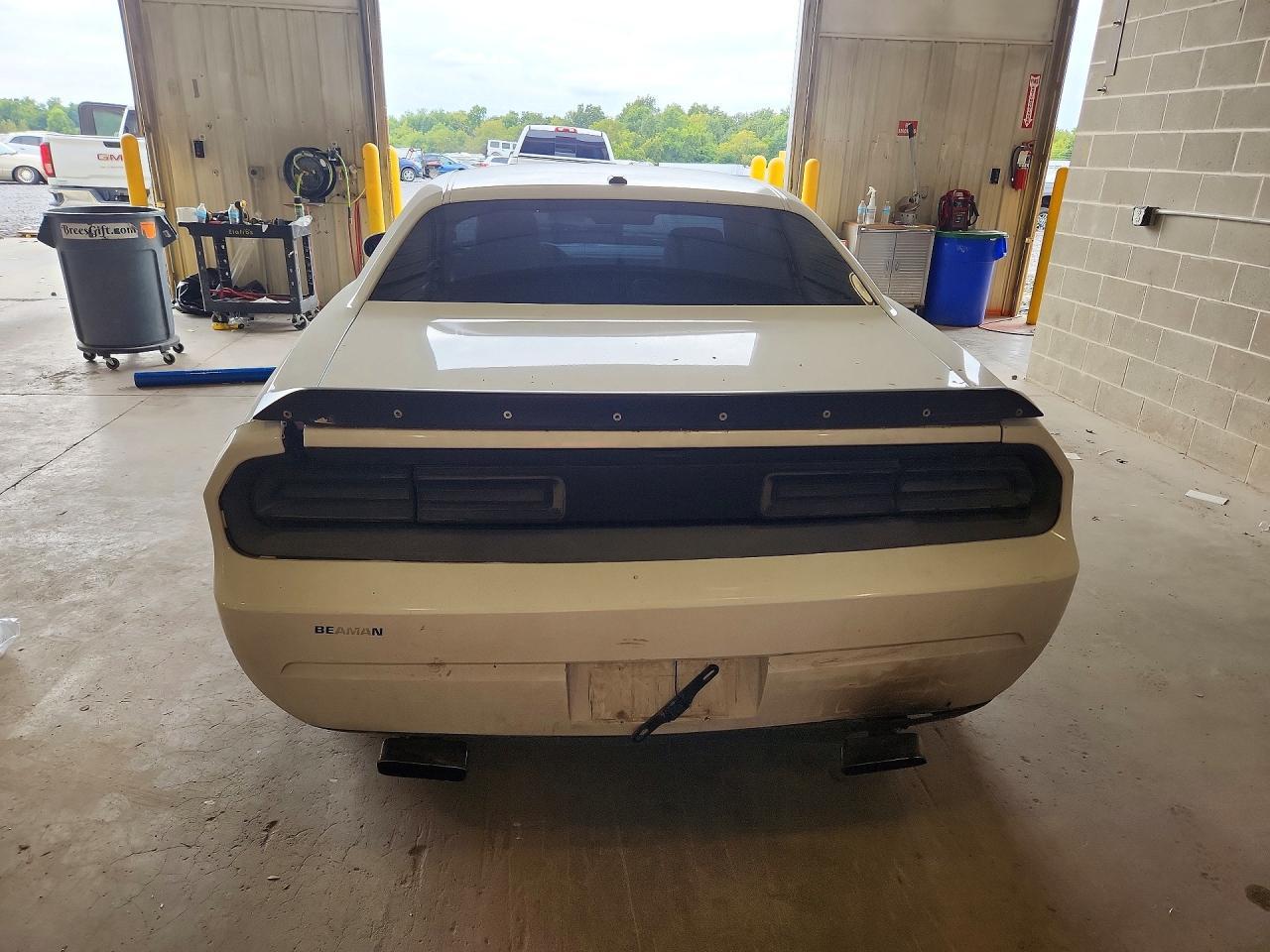 2014 Dodge Challenger Srt8 Core - zdjęcie 6
