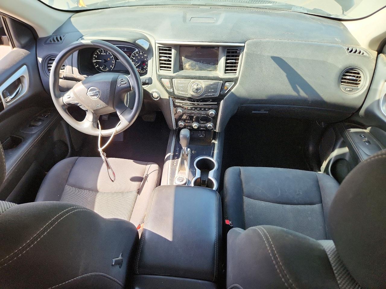 2018 Nissan Pathfinder S - zdjęcie 8