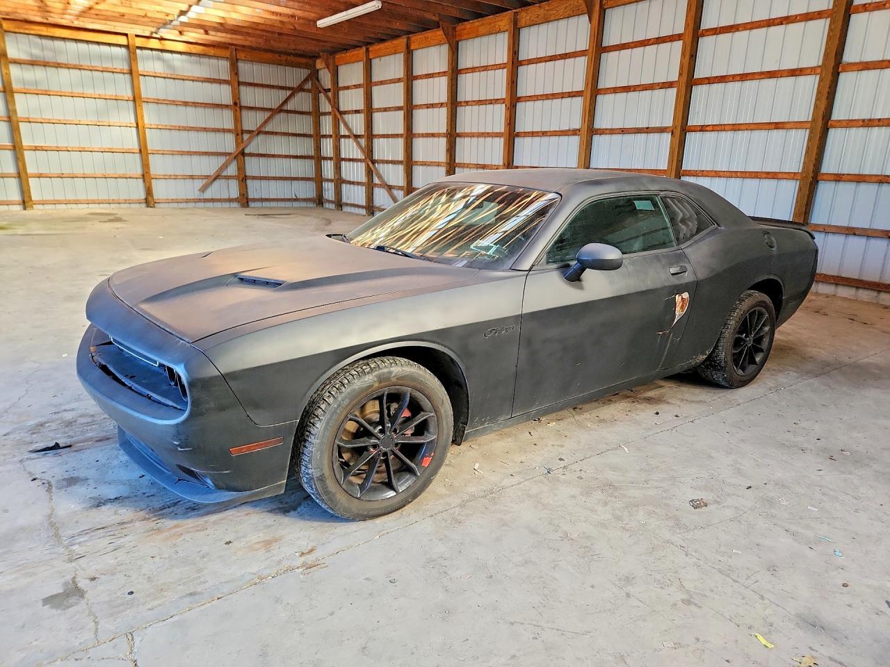 2015 Dodge Challenger Sxt - zdjęcie główne
