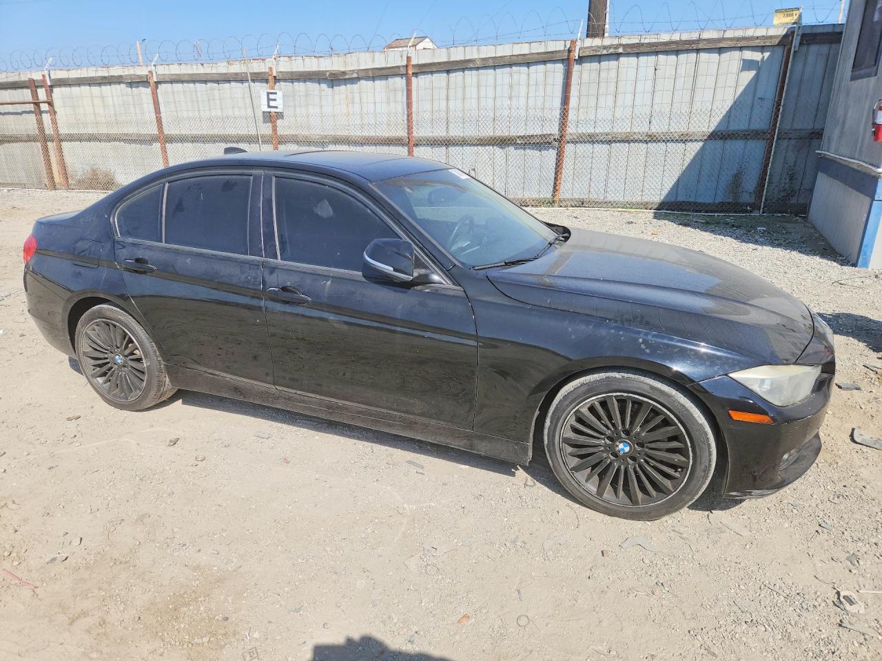 2014 BMW 320 I - zdjęcie 4