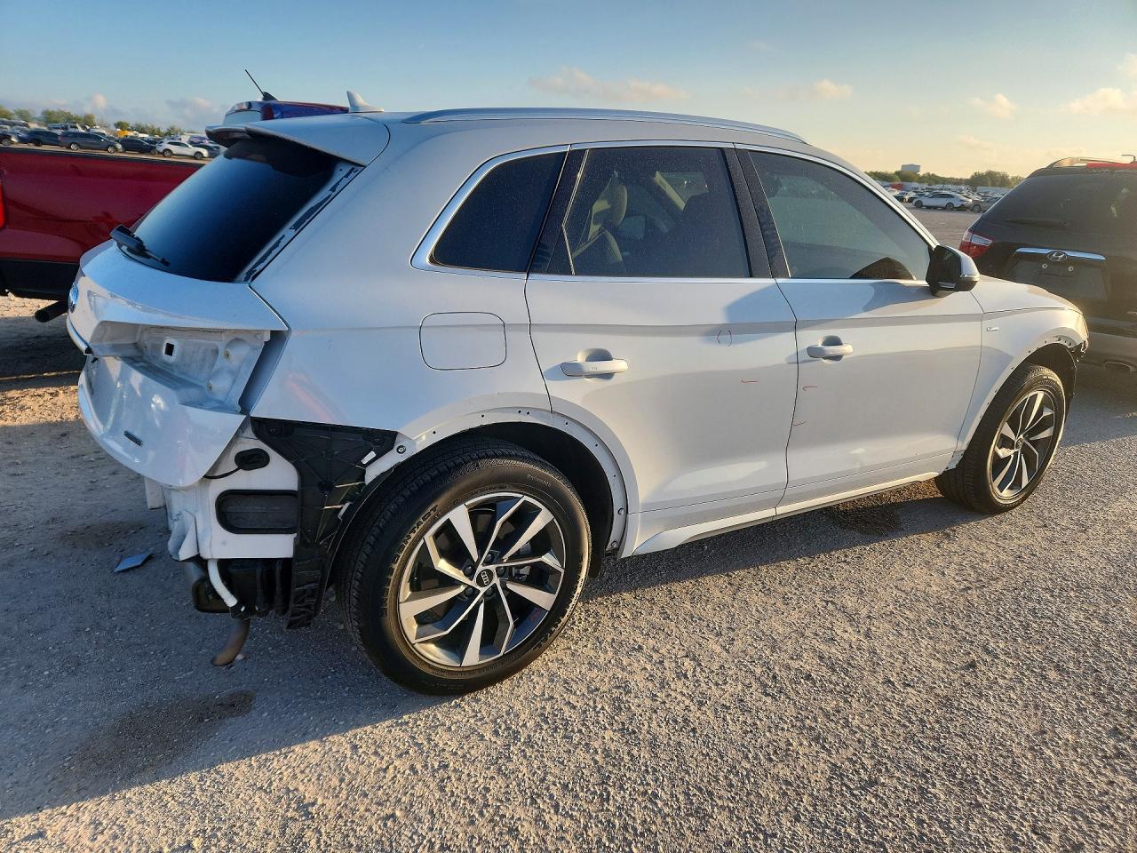2022 Audi Q5 Premium Plus 45 - zdjęcie 3