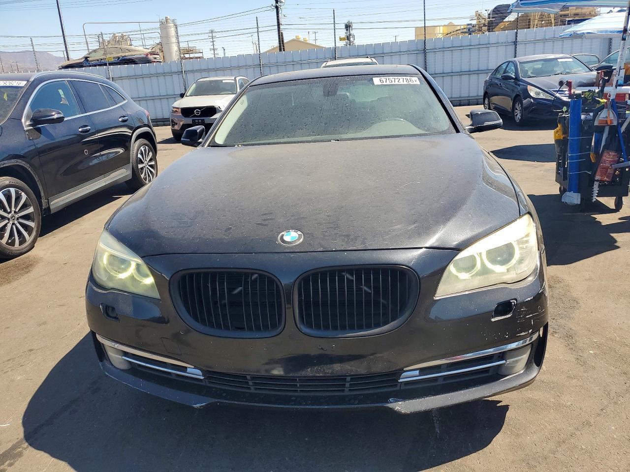 BMW Seria 7 - zdjęcie 5