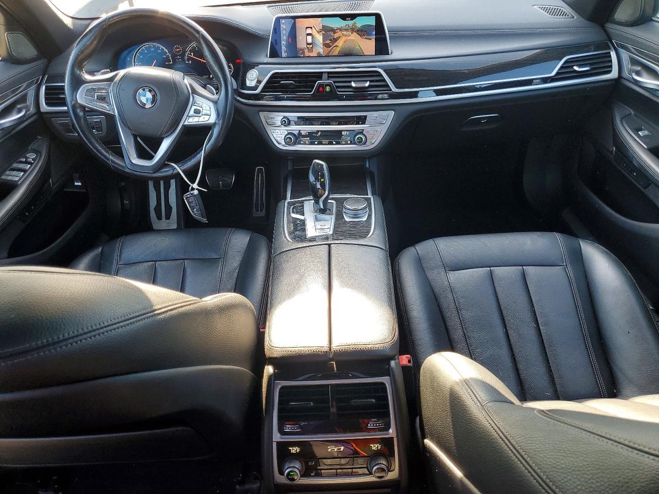 2019 BMW Seria 7 740i - zdjęcie 8