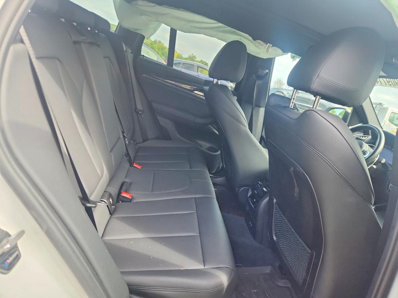 2021 BMW X3 xDrivem40I - zdjęcie 11