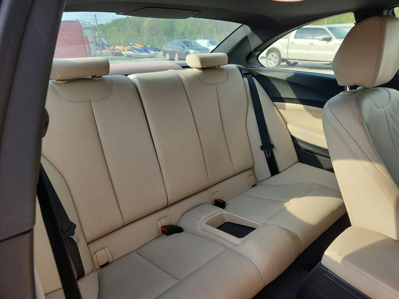 2014 BMW 228 I - zdjęcie 10