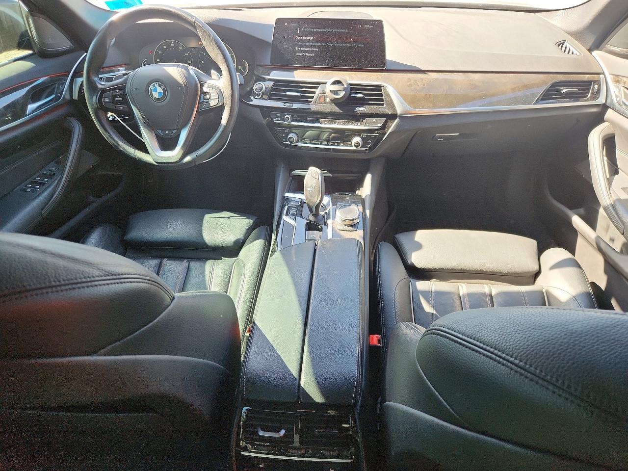 2018 BMW Seria 5 530i - zdjęcie 8