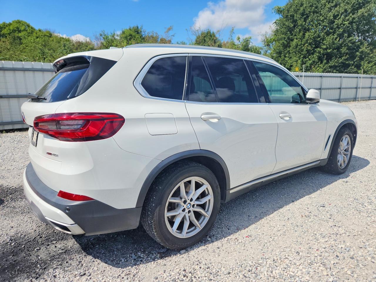 2019 BMW X5 xDrive40I - zdjęcie 3
