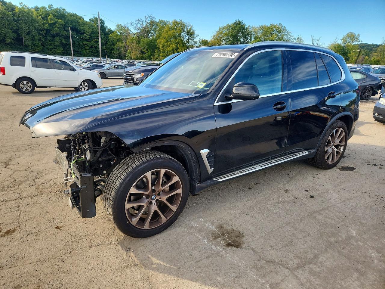2024 BMW X5 xDrive40I - zdjęcie główne