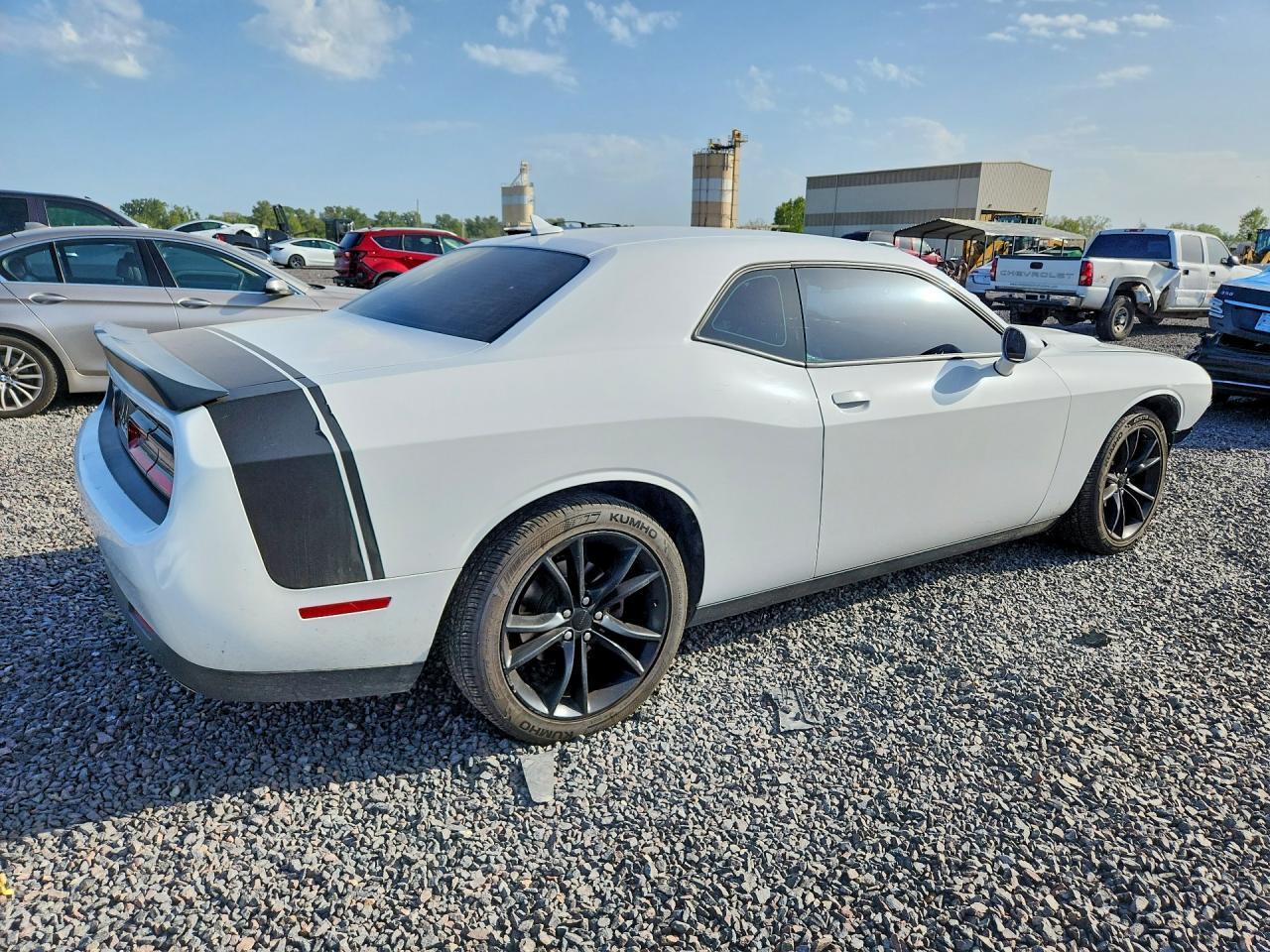 2016 Dodge Challenger Sxt - zdjęcie 3