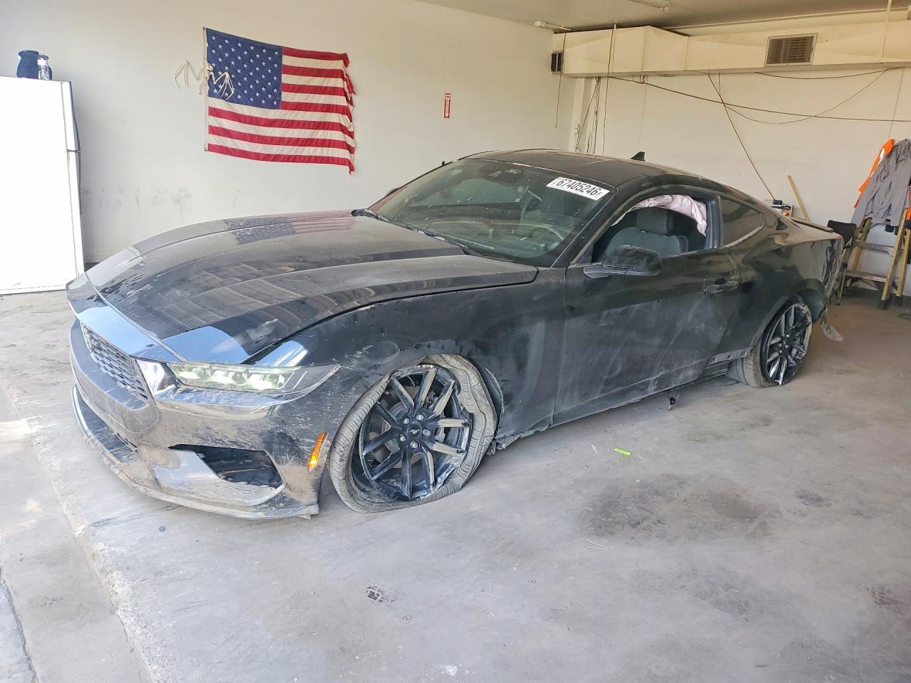 2025 Ford Mustang - zdjęcie główne