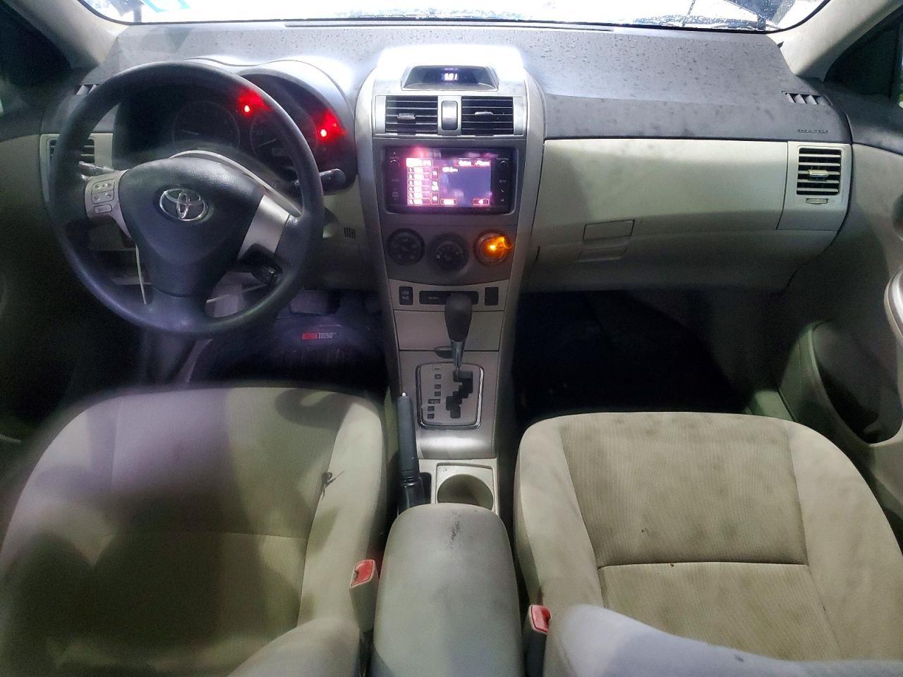 2013 Toyota Corolla Le - zdjęcie 8