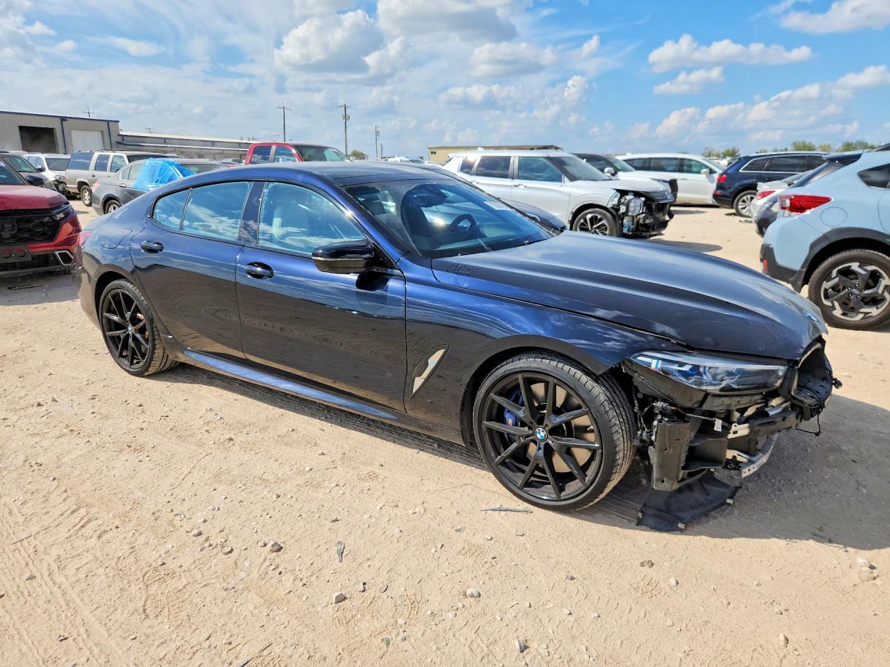 2024 BMW Seria 8 M850i - zdjęcie 4