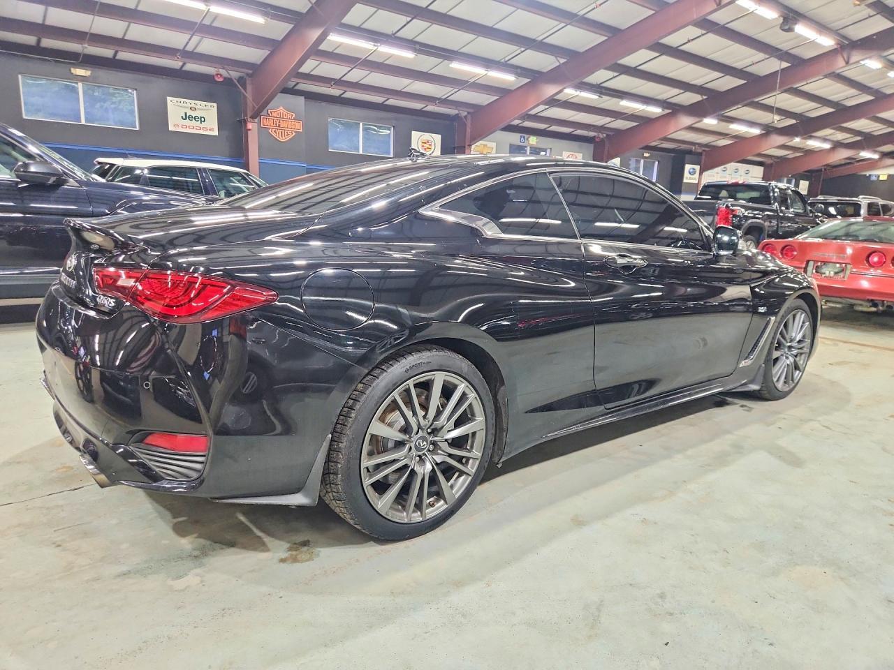 2017 Infiniti Q60 3.0T Sport - zdjęcie 3
